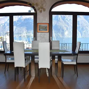 https://bellagio-lakeside-apartment.it-lombardy.com