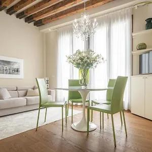 https://santa-fosca-design-apartment-rr.hotelinveneto.com