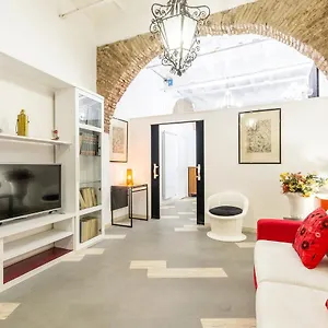 Enjoy Your - Navona Square Apartment